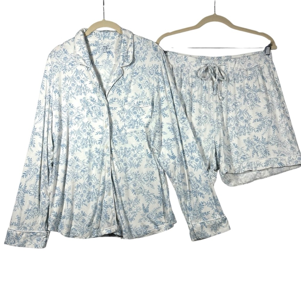 Cozy Earth Blue Floral Long-Sleeve Pajama Set - Women's